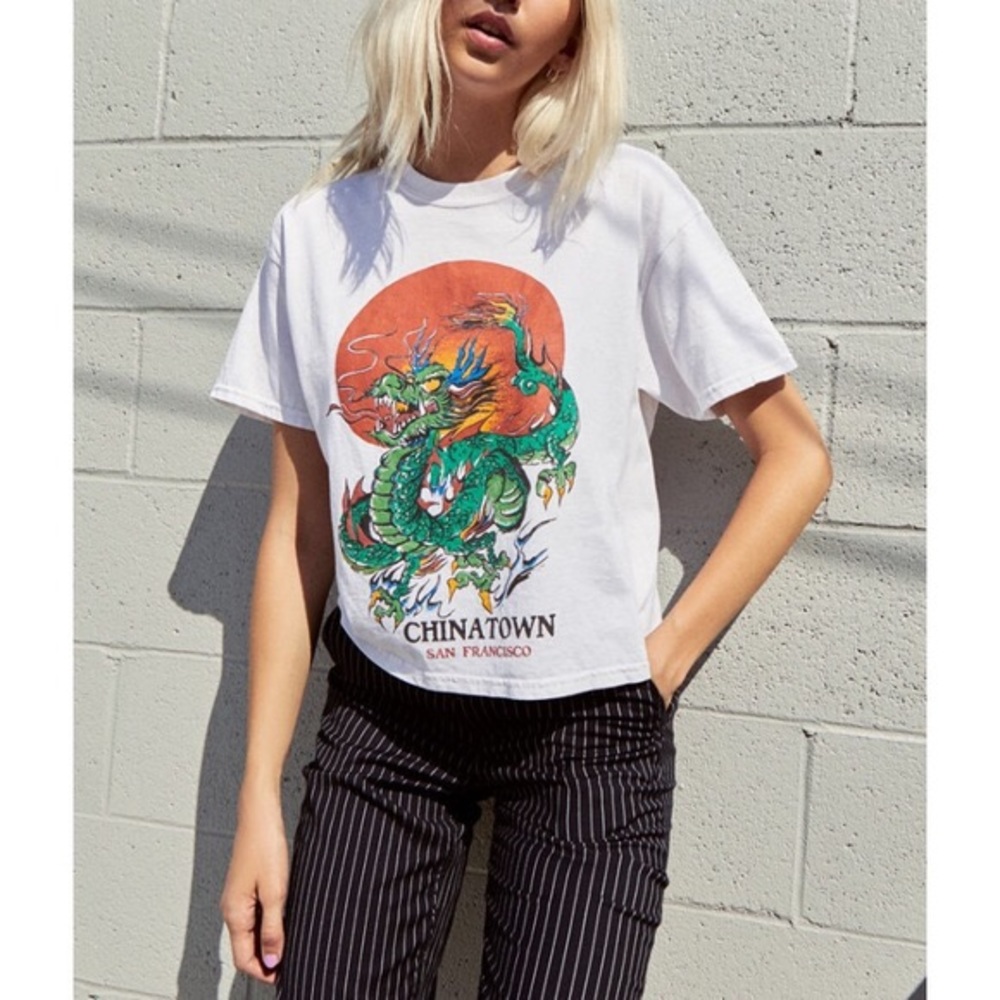 Brandy Melville China town tee